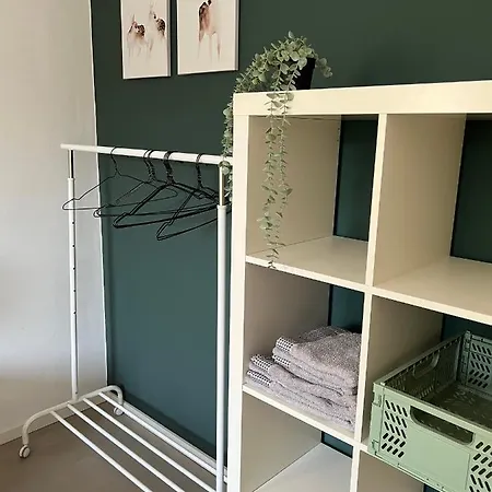 Apartment Ruhige Mit 2 Schlafzimmern Auf 80qm